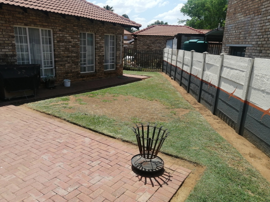 3 Bedroom Property for Sale in Waterval East North West